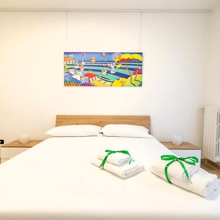 Boscoincitta Apt With Garage And Whirlpool Tub Bari Esterno foto