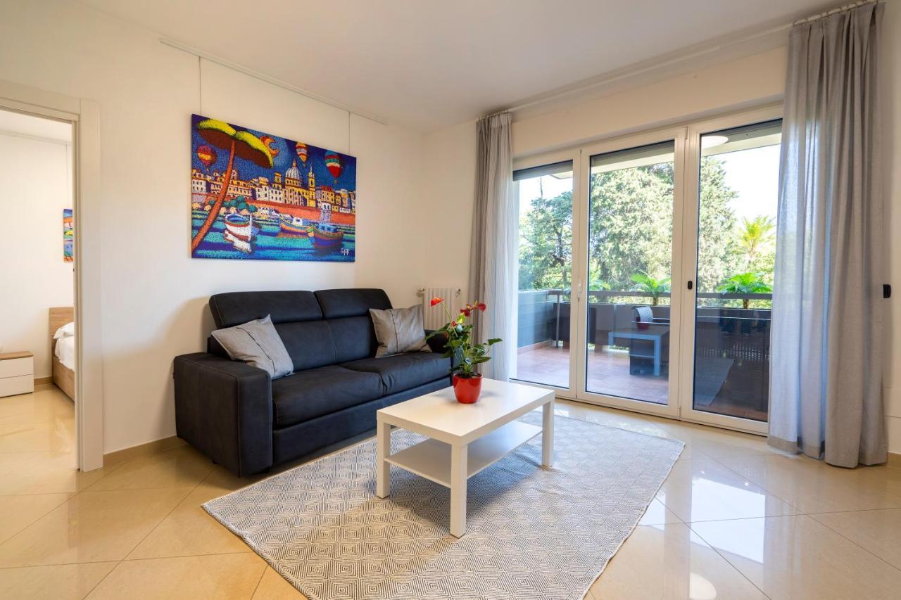 Boscoincitta Apt With Garage And Whirlpool Tub Bari Esterno foto