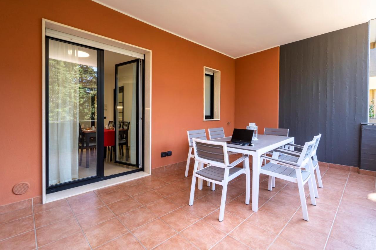 Boscoincitta Apt With Garage And Whirlpool Tub Bari Esterno foto